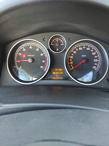 Opel Astra Twintop 1,6 (2 foto / 9)