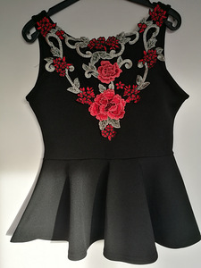 BOOHOO topp (1 foto / 2)