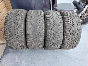 245/45 R18 MICHELIN X Ice North 4 (1 foto / 7)