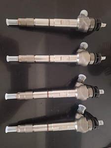 Pihustid 05L 130 277 E, VAG OEM (2 foto / 4)