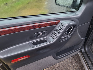 Jeep Grand Cherokee WJ (12 foto / 15)
