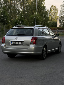 Toyota Avensis 2.0 93kw 2007 diisel (3 foto / 11)