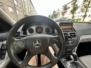 Mercedes Benz C220 (3 foto / 4)