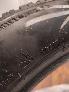 Шины 215/55 r17 (4 фото из 5)