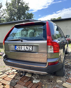 Volvo XC 90 (3 foto / 11)