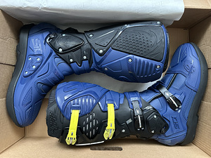 Krossisaapad SIDI CROSSFIRE 3 SRS: EU43, EU44, EU45 (6 foto / 7)
