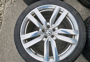 Phaeton Volkswagen 20" Veljed + 275/35R20 Rehvid (4 foto / 8)