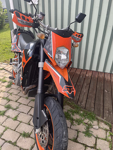 KTM 950 Supermoto (2 foto / 5)