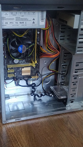 PC (2 foto / 3)
