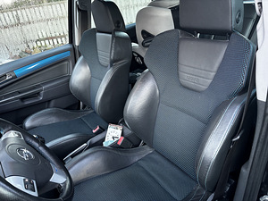 Opel Zafira OPC 2.0T 177kw (12 foto / 14)
