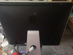 iMac 24" Intel 3.06GHz,4GB Ram,320GB,GeForce 8800GS (4 foto / 4)