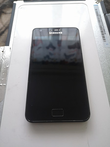 Samsung Galaxy S2 (1 foto / 3)