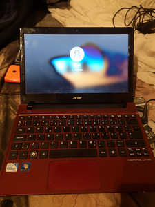 Acer Aspire One (1 foto / 5)