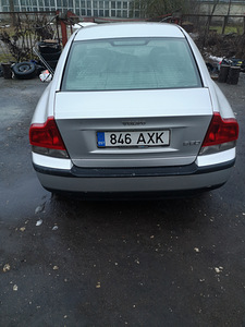Volvo S60 2.4b 103kw Manuaal 02a Varuosad (7 foto / 9)
