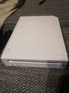 Nintendo Wii Модель RVL-001 (евро) (3 фото из 7)