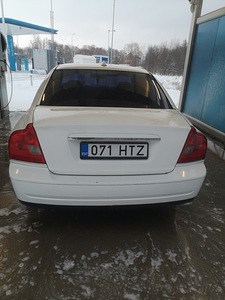 Volvo S80 FL 2.4 D5 120kw 04a (4 foto / 11)
