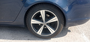 Opel insignia 2009 2.0 (8 foto / 9)