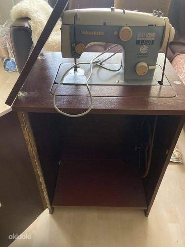 Продам лапную швейную машину с электроприводом "Веритас" (фото #3)