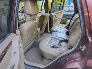 Jeep grand Cherokee varuosadeks (6 foto / 7)