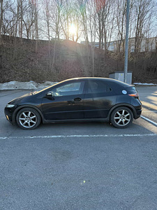 Honda Civic 2007 aasta 2.2 diisel (2 foto / 10)