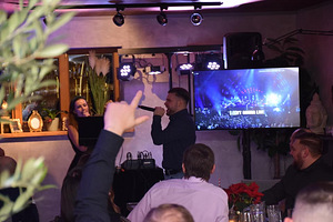 Õhtu karaokejuht, taustavokaal, elav muusika! (2 foto / 9)