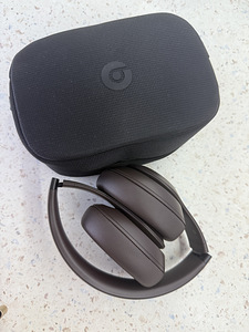 Jbl наушники (3 фото из 6)