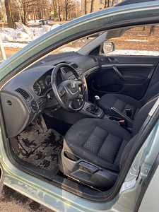 Skoda Octavia 1.2 77kV (8 foto / 11)
