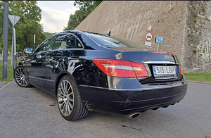 Mercedes-Benz - E220 - 2011 - 2.1 (4 фото из 9)