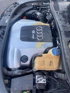 Audi Allroad 2,5D. Automaat. 2001a. (10 foto / 11)