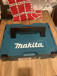 Makita 120 osaline tööriistakast. Uus (2 foto / 8)