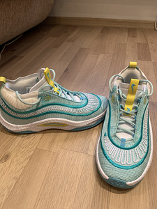 Nike Korvpalli tossud “cosmic unity 3”.Nr45. (9 foto / 10)
