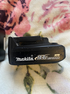 2 Makita akut (4 foto / 10)