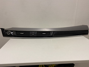 Деталь приборной панели BMW X5 F15