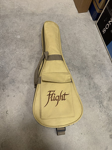Ukulele - Flight (2 foto / 4)