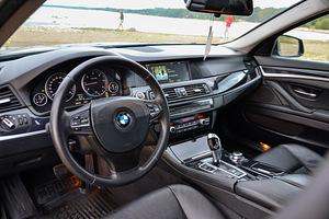 BMW f10 520d (13 foto / 15)