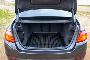 BMW f10 520d (10 foto / 15)