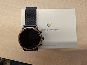 Fossil Julianna HR 5026 (Gen 5) (1 foto / 2)