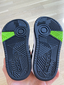 Uued tossud adidas s.24 (3 foto / 4)