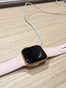 Apple watch series 5, 40mm (5 foto / 5)