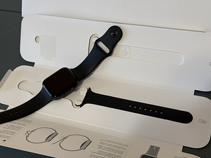 Apple Watch 44mm series 5, GPS+LTE (4 foto / 4)