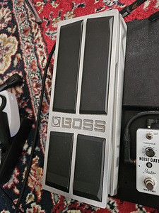 Boss volume pedal (1 foto / 1)