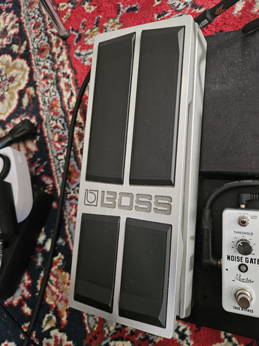 Boss volume pedal