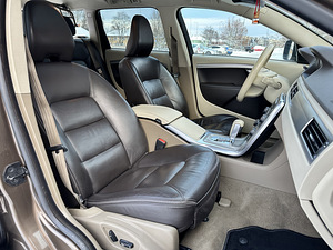 Volvo XC70 120kW 2012 (12 foto / 14)