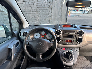 Citroen Berlingo Multispace N1 (9 фото из 12)