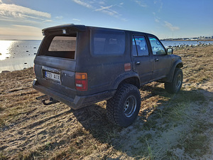 TOYOTA 4RUNNER/HILUX SURF (3 foto / 7)