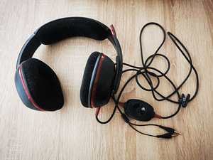 Наушники Gamecom Plantronics (2 фото из 2)