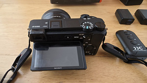 Sony A6300 + 16-50mm lens (3 foto / 4)