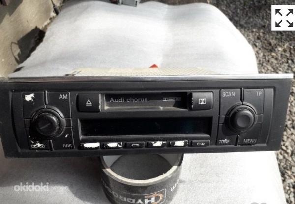 Audi кассетник/радио (фото #1)