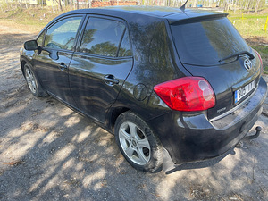 Toyota auris 2.0 93kw. dizel (3 foto / 7)
