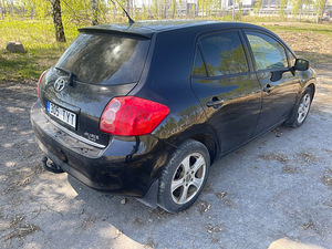 Toyota auris 2.0 93kw. dizel (4 foto / 7)